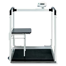 SECA 685 multifunkció mérleg korláttal, székkel 300 kg/100g