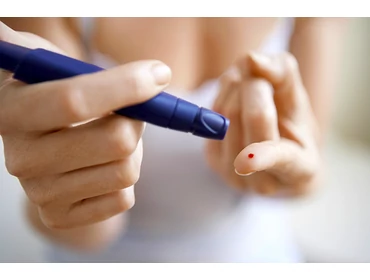 Vércukor, koleszterin, húgysav, triglicerid mérő 